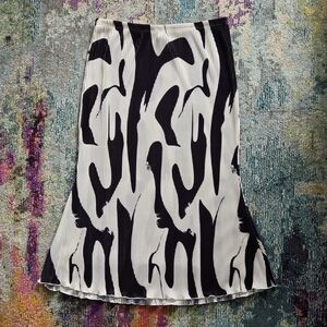 Shein Curve Black & White Printed Pleated Midi Flared Skirt With Lettuce Trim